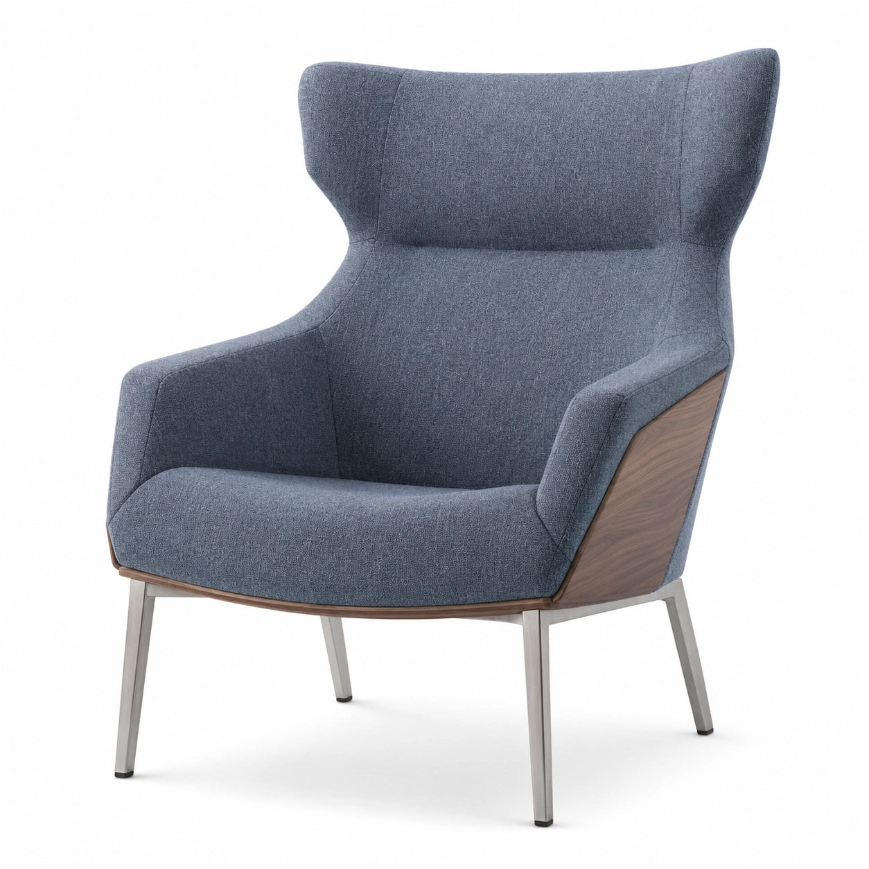 Sillón de tela poliéster azul con estructura de madera y patas de acero